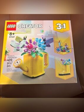 LEGO Yellow Watering Can with Pink Blue Purple Flowers - Creator 3-in-1